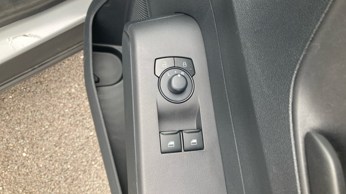 Ford Transit Courier Diesel 1.5 EcoBlue Trend Van - Image 28